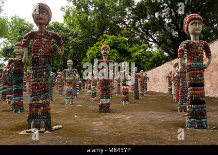Chandigarh, Inde : Le Rock Garden de Chandigarh est un jardin de sculptures à Chandigarh Banque D'Images