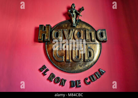 La Havane, Cuba - Décembre 12, 2016 : Musée d'Havana Club inscrivez-vous à l'entrée du Museo del Ron (rhum Museum) à La Havane. Dans le musée Les visiteurs peuvent Banque D'Images