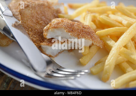 Fish and chips sur une plaque Banque D'Images