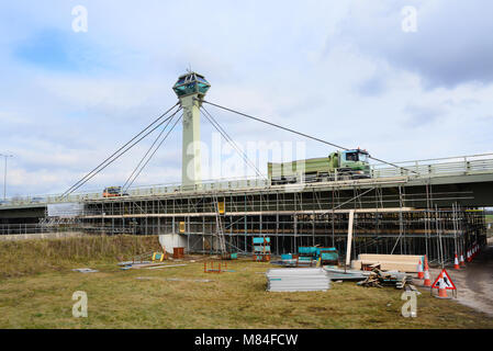 Travaux de réparation sur selby road swing pont traversant la rivière Ouse france Banque D'Images