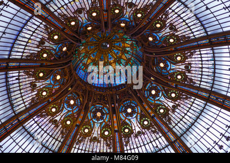 Dôme au Galeries Lafayette, Paris, France Banque D'Images