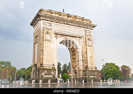 Arc de Triomphe - Monument à Bucarest, Roumanie. Banque D'Images