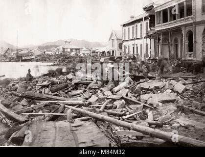 Japon 1871 - le Bund à Kobe après le typhon - de 'l'Extrême-Orient" Banque D'Images