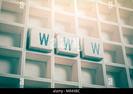 De la macro Word WWW formé par des blocs de bois dans un Typecase Banque D'Images