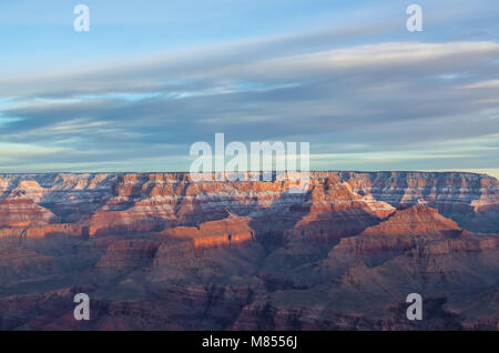 Matin sur le Grand Canyon, le Parc National du Grand Canyon, Arizona, United States. Banque D'Images