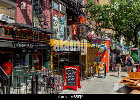 Pub irlandais Bull McCabes à St Marks place, dans l'East Village , Manhattan , New York Banque D'Images