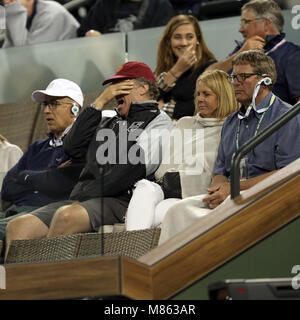 Indian Wells, en Californie, USA. 14 mars, 2018. L'acteur Will Ferrell et sa femme actrice Viveca Paulin applaudir lors d'un match de tennis entre Viktor Troicki (FRA) et Roger Federer (SUI) au cours de la BNP Paribas Open à Indian Wells le jardin Tennis à Indian Wells, en Californie, Will Ferrell, Viveca Paulin Credit : tempêtes Media Group/Alamy Live News Banque D'Images