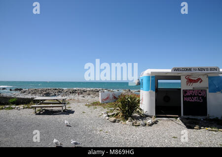 Nin Bin, une caravane de fruits de mer/shack le long de la State Highway 1 vers le nord de Kaikoura sur l'île Sud de la Nouvelle-Zélande. C'est célèbre pour les écrevisses. Banque D'Images