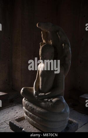 La sculpture du roi Jayavarman viii au temple Khmer ruines du parc historique de Phimai Phimai au Festival dans la ville de Phimai dans la provi Banque D'Images