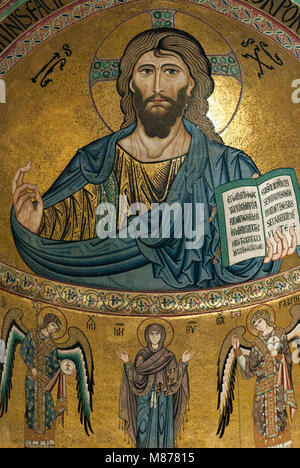 Cristo Pantocratore en mosaïque, la cathédrale de Cefalù Banque D'Images