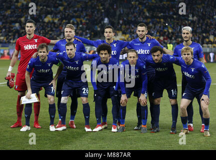 15 mars 2018 - Les joueurs de la Lazio pose au cours de la Ligue Europa tour de jambe deuxième 16 match de football entre le FC Dynamo Kyiv et SS Lazio, à l'Olimpiyskyi stadium à Kiev, Ukraine, le 15 mars 2018 Credit : Michel Stepanov/ZUMA/Alamy Fil Live News Banque D'Images