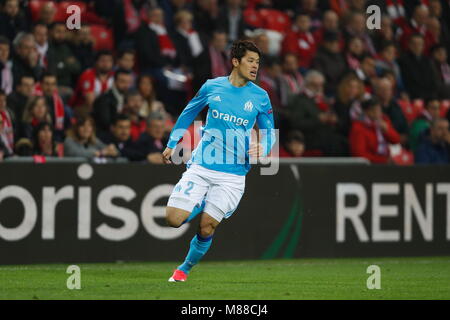 Hiroki Sakai (Marseille), le 15 mars 2018 - Football : l'UEFA Europa League Round de 16 2ème match aller entre l'Athletic Club de Bilbao 1-2 Olympique de Marseille au stade de San Mames à Bilbao, en Espagne. (Photo de Mutsu Kawamori/AFLO) [3604] Banque D'Images