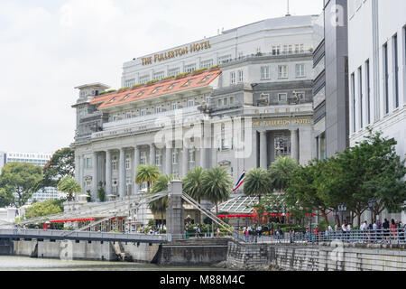 L'ensemble pont Cavenagh Hotel Fullerton, Empress Place, centre-ville, Secteur Central, l'île de Pulau Ujong (Singapour), Singapour Banque D'Images