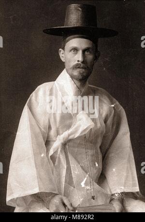 Burton Holmes en costume coréen, 1901 Banque D'Images