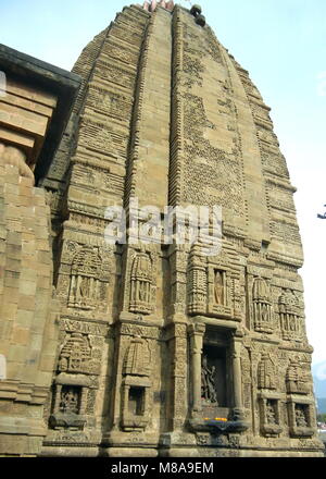 Baijnath est célèbre pour son 13ème siècle temple dédié à Shiva Banque D'Images