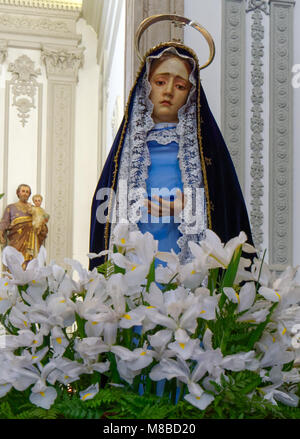 LAGOS, ALGARVE / PORTUGAL - mars 5 : statue de Marie à St Marys Church Lagos, Algarve au Portugal le 5 mars 2018 Banque D'Images