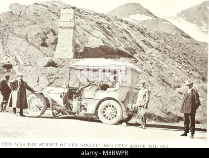 En route ; une automobile descriptif tour à travers 9 pays et plus de 19 grands passages de l'Europe (1908) (14583120527) Banque D'Images