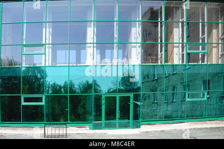 La façade de verre vert Banque D'Images
