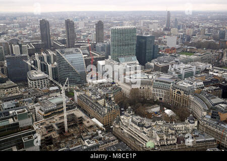 La ville de Londres, vu de l'bar Vertigo au sommet de la tour 42, Londres. Banque D'Images