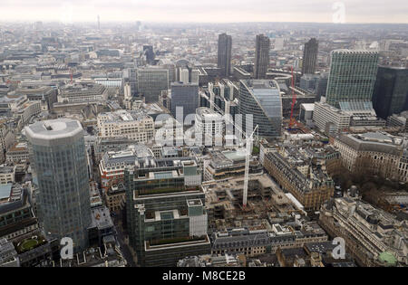 La ville de Londres, vu de l'bar Vertigo au sommet de la tour 42, Londres. Banque D'Images