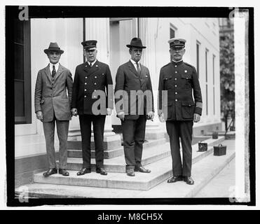 Harry Allmond, Geo. S. Watson, Odell S. Smith, le Major Dan Sullivan, (9-10-24) npcc LOC.12100 Banque D'Images