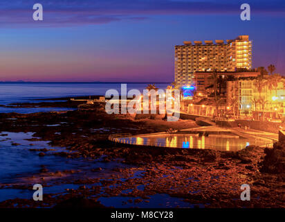 Punta del Hidalgo, crépuscule, l'île de Tenerife, Canaries, Espagne Banque D'Images