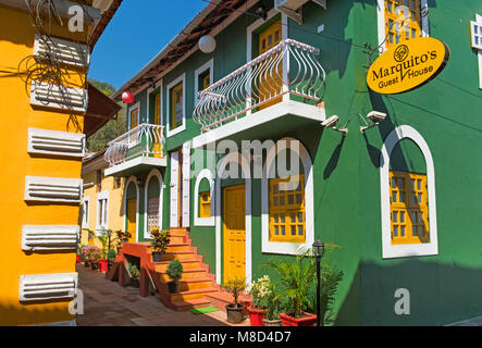 Bâtiment coloré Fontainhas Panjim Goa Inde Banque D'Images