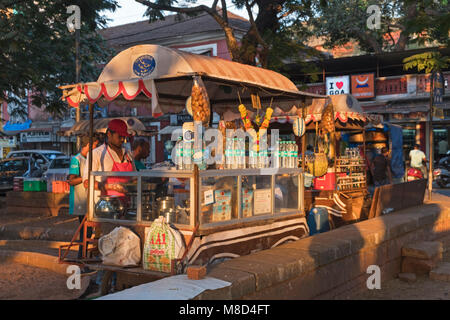 Cabine de verre jardin municipal, Place de l'Église Panjim Goa Inde Banque D'Images