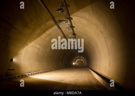 Ouvrages en béton dans le tunnel de l'autoroute A1 en Croatie Banque D'Images