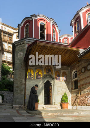 Le Katholikon au centre d'Osiou Gregoriou monastère sur la péninsule Athos, la Macédoine, la Grèce du Nord Banque D'Images