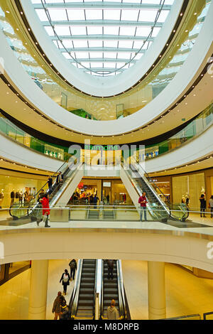 Vue du Centre Rideau, un grand centre commercial Mall, au centre-ville d'Ottawa, la capitale du Canada Banque D'Images