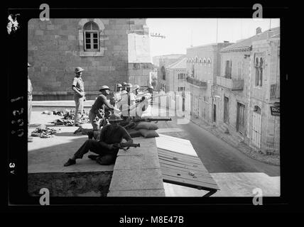 Derrière les troupes de sacs de sable sur le mur de l'hôpital français, vue de dessus Suleiman Ro(ad) LOC.18816 matpc Banque D'Images