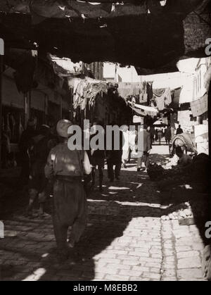 1943 Moyen-Orient Syrie - ALEP - Scène de rue en vue Banque D'Images