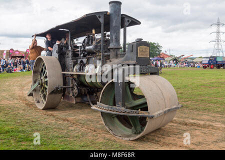 Un Brreda 1932 road roller est l'affichage le joint torique au niveau de la vapeur 2017 Norton Fitzwarren Rally, Somerset, England, UK Banque D'Images