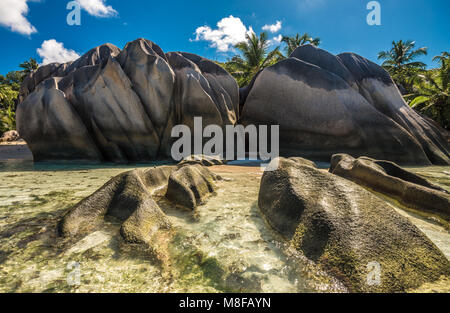 Plage de l'île tropicale, source d'argent, La Digue, Seychelles Banque D'Images