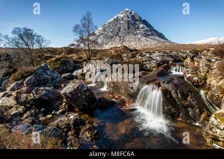 Coupall la rivière des cascades de Buachaille Etive Mor, Grampian Highlands, Ecosse Banque D'Images