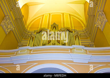 VIlnius, Lituanie - janvier 04, 2017 : l'intérieur d'organes de l'église Saint-Casimir à Vilnius, Lituanie. Banque D'Images