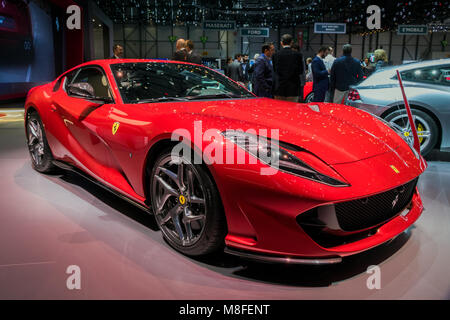 Genève, SUISSE - Le 7 mars 2018 : Ferrari 812 Superfast voiture de sport illustré à la 88e Salon International de l'Automobile de Genève. Banque D'Images