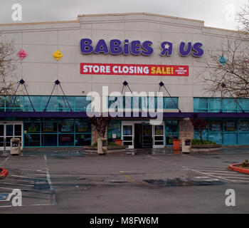 Les bébés R Us la fermeture du magasin, Union City, California, USA Banque D'Images