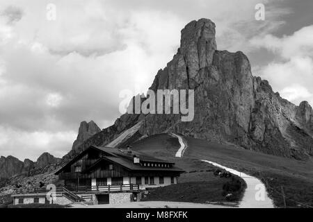 Cinque Torri di Averau, Veneto, Dolomiti, Italia Banque D'Images