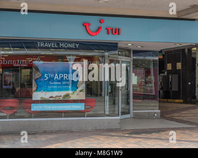 TUI, Agents de voyage, le centre-ville de Stockport, zone commerçante Merseyway Banque D'Images