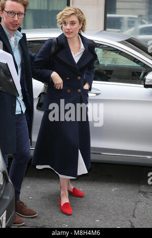 'Lady Bird' Greta Gerwig réalisateur se rendant sur BBC Radio 2 Studios pour promouvoir son nouveau film à Londres avec : Greta Gerwig Où : London, Royaume-Uni Quand : 14 Feb 2018 Credit : WENN.com Banque D'Images