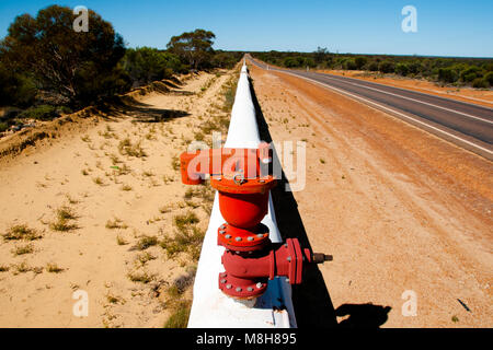 Goldfields Water Pipeline - Australie Banque D'Images