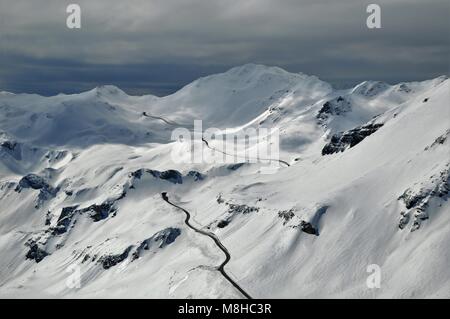 Großglockner Hochalpenstrasse im Winter Banque D'Images