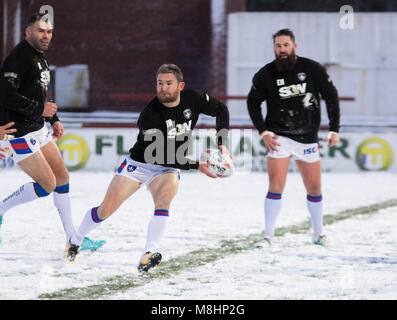 17 MARS 2018 , Beaumont stade juridique, Wakefield, Angleterre ; Betfred Super League rugby, Wakefield Trinity contre Widnes Vikings ; Wakefield Trinity hooker Tyler Randell réchauffe Crédit : Nouvelles Images/Alamy Live News Banque D'Images