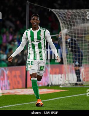 Sevilla, Espagne-17 mars : Junior du Real Betis célèbre 1-0 lors du match entre Santander Liga Real Betis v RCD. Espanyol au stade Benito Villamarin sur Match 17th, 2018 à Séville en Espagne (photo de Cristobal Duenas Cordon Press Banque D'Images