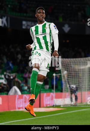 Sevilla, Espagne-17 mars : Junior du Real Betis célèbre 1-0 lors du match entre Santander Liga Real Betis v RCD. Espanyol au stade Benito Villamarin sur Match 17th, 2018 à Séville en Espagne (photo de Cristobal Duenas Cordon Press Banque D'Images