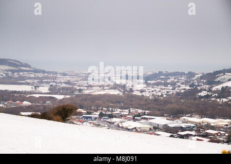 Pays de Galles Aberystwyth UK, dimanche 18 mars 2018 Royaume-Uni : Météo Aberystwyth et dans les environs s'est réveillé à une couverture de neige comme la "bête de l'Est 2' dans les socs, apportant un retour temporaire à un froid mordant les vents d'est et le blizzard pour de nombreuses régions du Royaume-Uni Photo © Keith Morris / Alamy Live News Banque D'Images