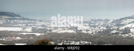 Pays de Galles Aberystwyth UK, dimanche 18 mars 2018 Royaume-Uni : Météo Aberystwyth et dans les environs s'est réveillé à une couverture de neige comme la "bête de l'Est 2' dans les socs, apportant un retour temporaire à un froid mordant les vents d'est et le blizzard pour de nombreuses régions du Royaume-Uni Photo © Keith Morris / Alamy Live News Banque D'Images