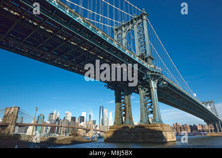 Pont de Manhattan (©GUSTAV LINDENTHAL 1909) LE CENTRE-VILLE D'EAST RIVER BROOKLYN NEW YORK USA Banque D'Images